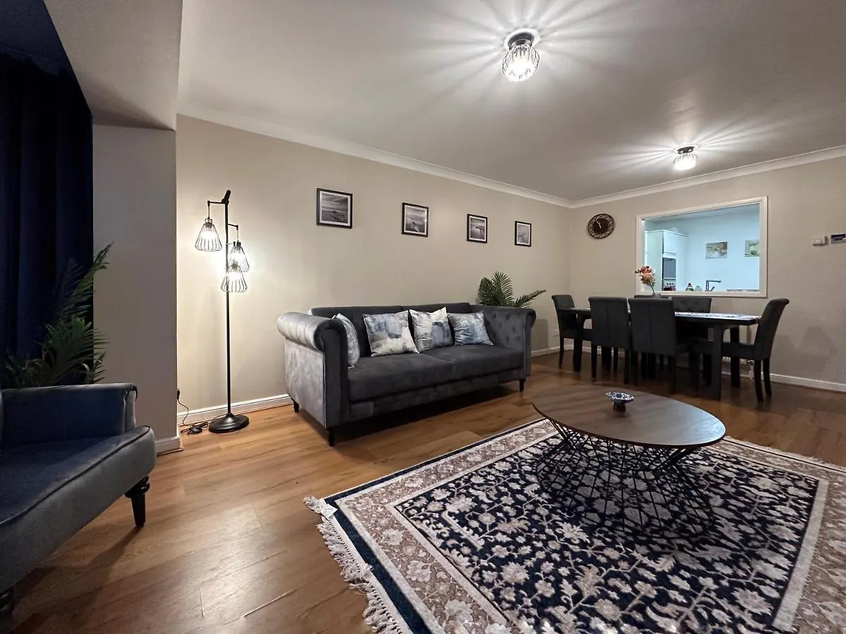 Apartment Tina Place In Tower Hill - 2 Double Beds, Max 4 People, Great Location In London