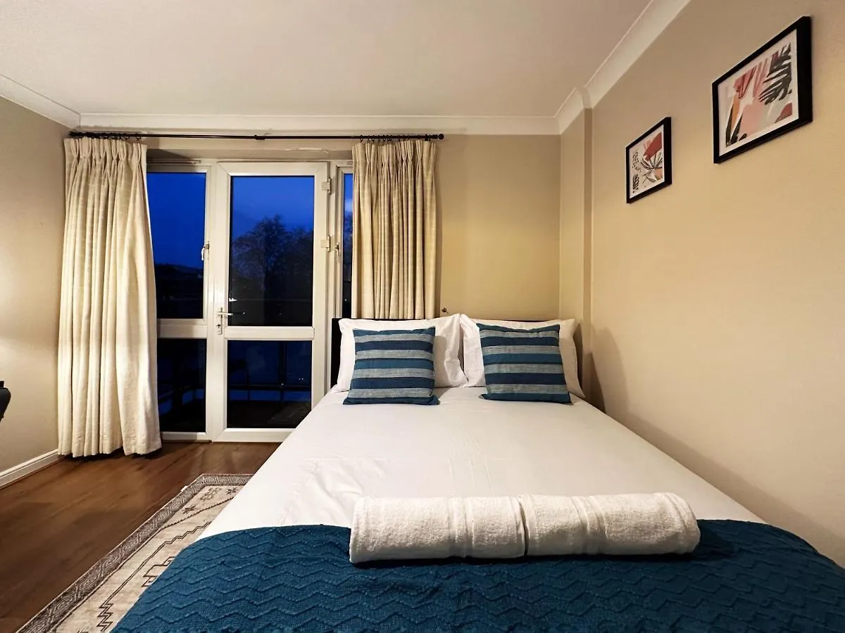 Tina Place In Tower Hill - 2 Double Beds, Max 4 People, Great Location In London 0*,