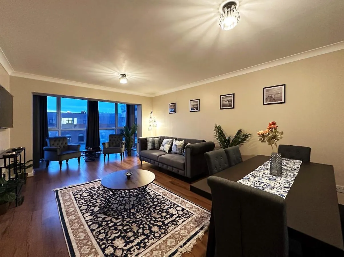 Tina Place In Tower Hill - 2 Double Beds, Max 4 People, Great Location In London