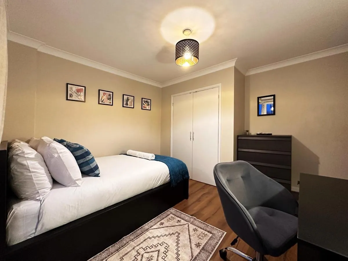 Tina Place In Tower Hill - 2 Double Beds, Max 4 People, Great Location In London Apartment