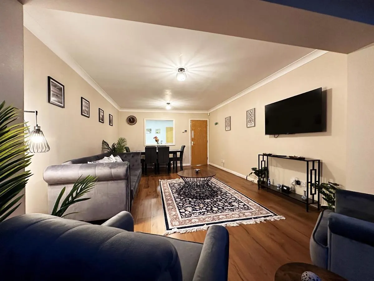 Tina Place In Tower Hill - 2 Double Beds, Max 4 People, Great Location In London