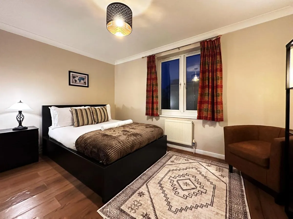 Apartment Tina Place In Tower Hill - 2 Double Beds, Max 4 People, Great Location In London