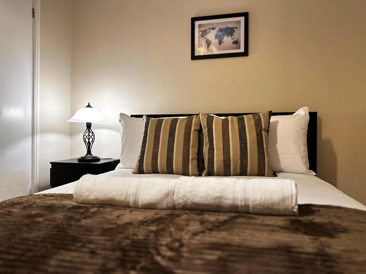 Apartment Tina Place In Tower Hill - 2 Double Beds, Max 4 People, Great Location In London