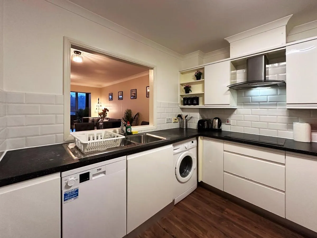 Tina Place In Tower Hill - 2 Double Beds, Max 4 People, Great Location In London