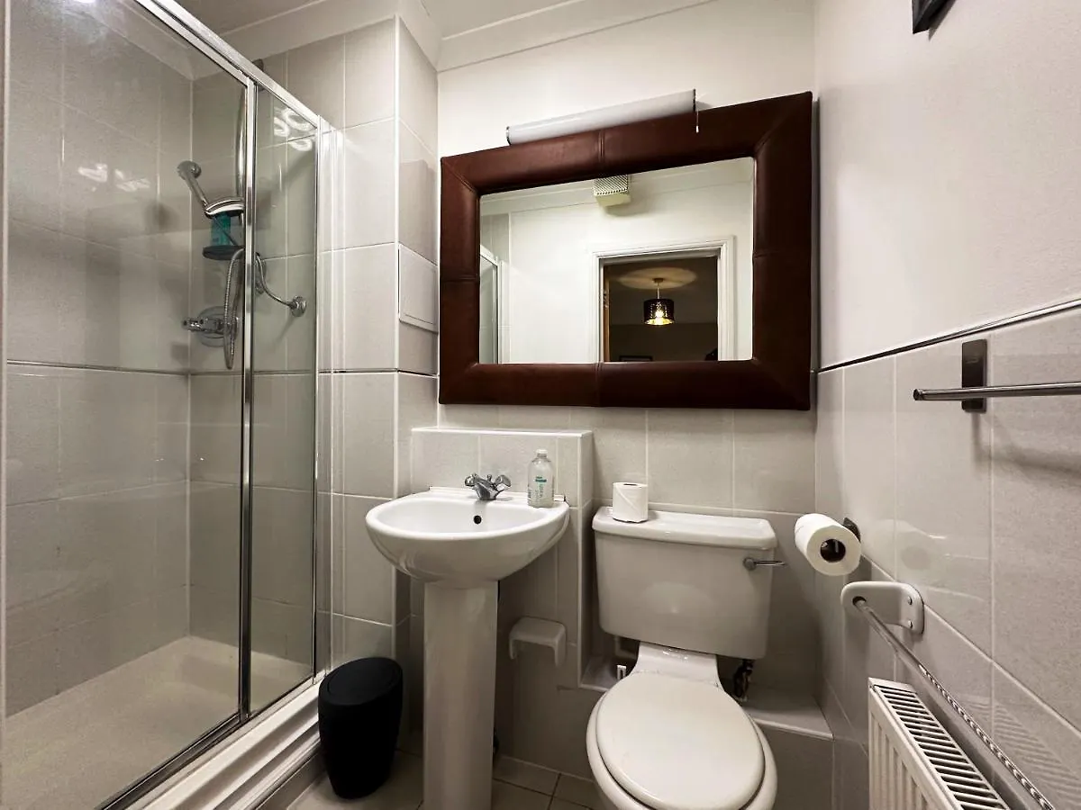 Tina Place In Tower Hill - 2 Double Beds, Max 4 People, Great Location In London 0*,
